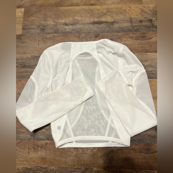 White Lululemon Mesh Panelled Training Long Sleeve Shirt - Picture 2 of 4